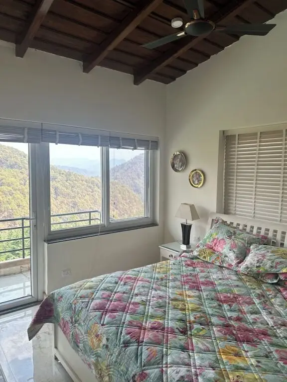 Наинитал: Luxsugero Penthouse Kaichidham
