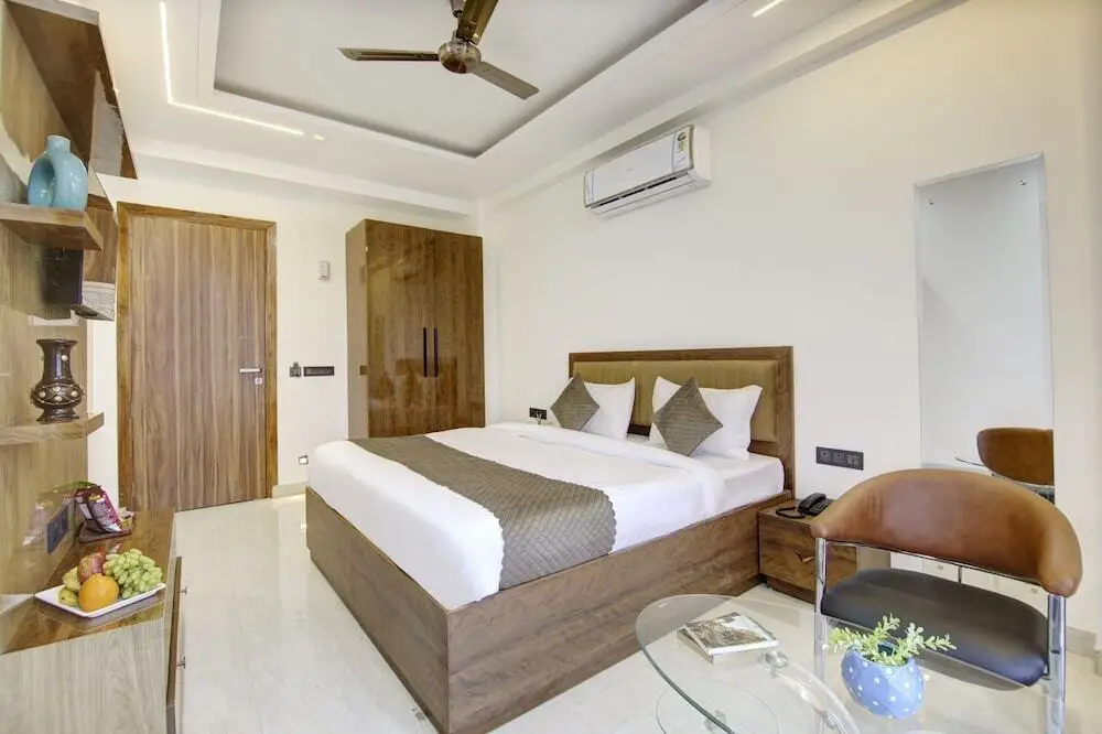 Гуруграм: 360 Degree Hotel Medicity