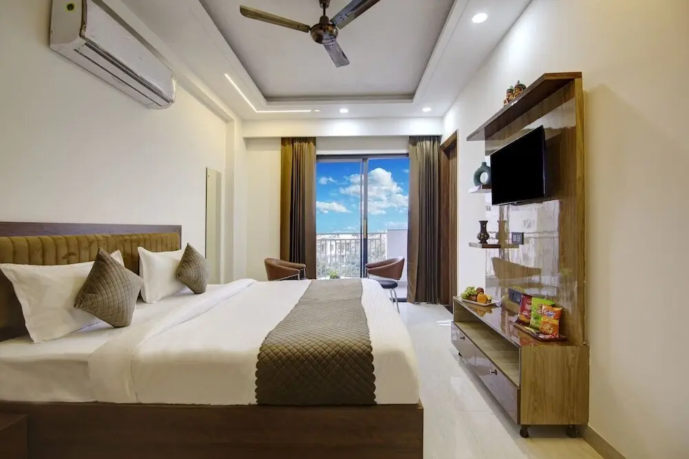 Гуруграм: 360 Degree Hotel Medicity
