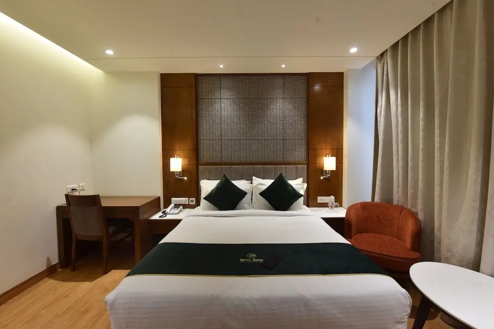 Праяградж: Hotel Rama Continental