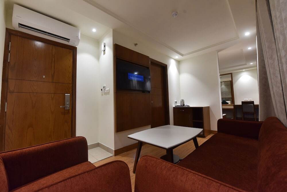 Праяградж: Hotel Rama Continental