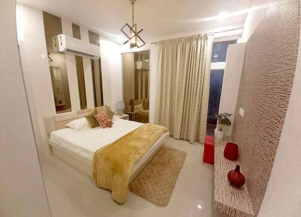 Гуруграм: Hotel Rajvanshi