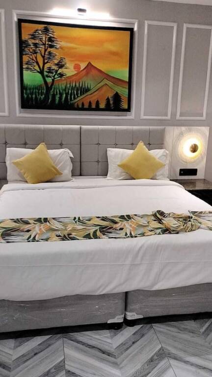 Пачмарай: Citrus Prime Hill Queen Resort