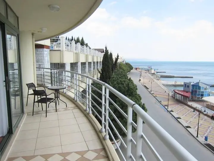 Алушта: Отель Манго-Панорамик