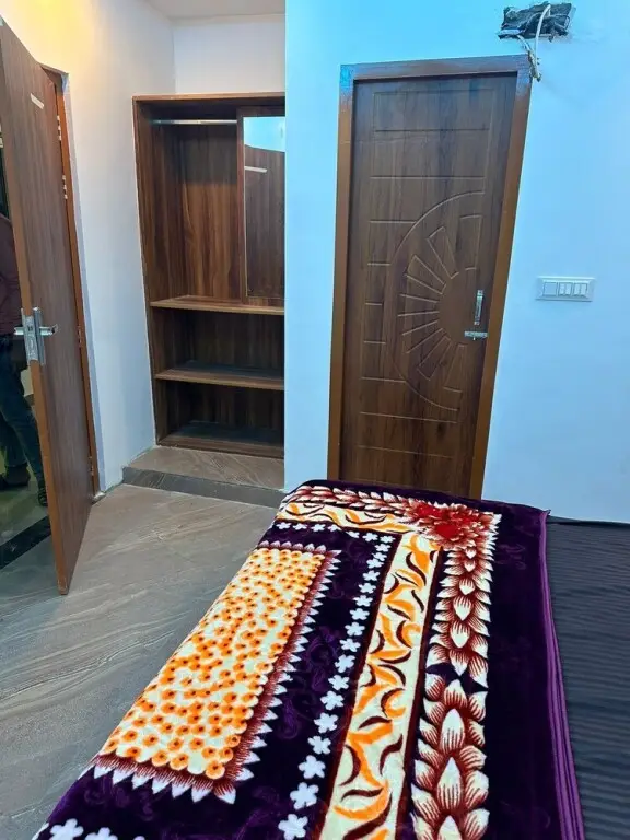 Вриндаван: The Ganga Residency