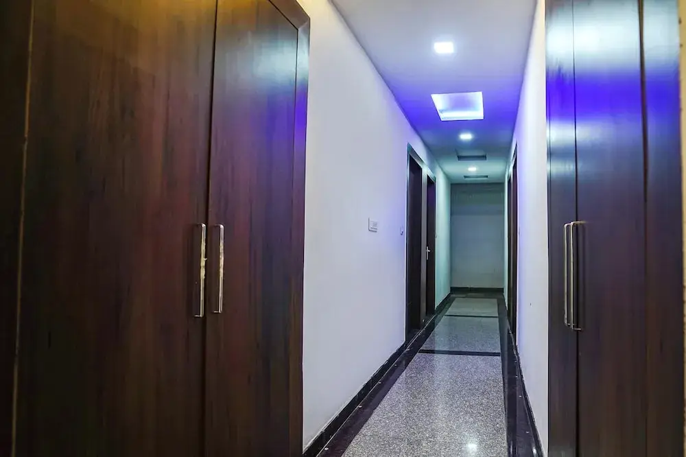 Агра: FabHotel Vishal Palace