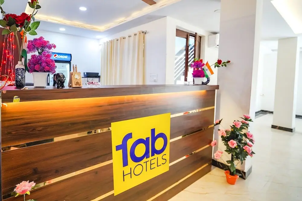 Агра: FabHotel Vishal Palace