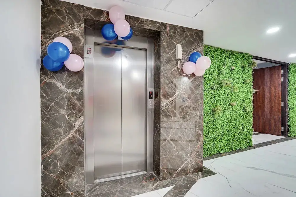 Большая Нойда: FabHotel Prime Royals Orchard