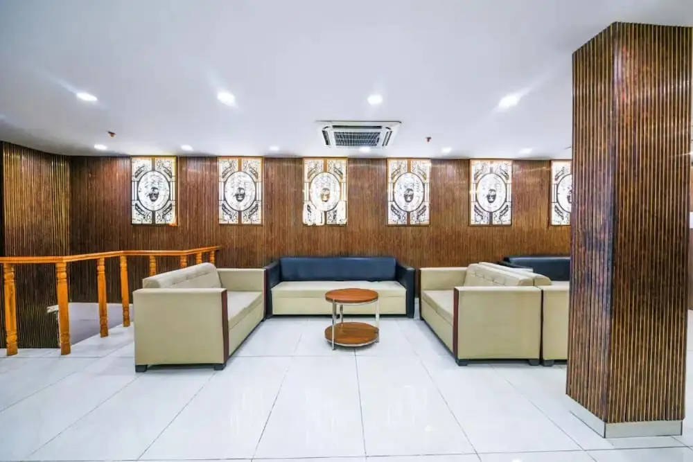 Нойда: FabHotel Prime Ayaan Residency