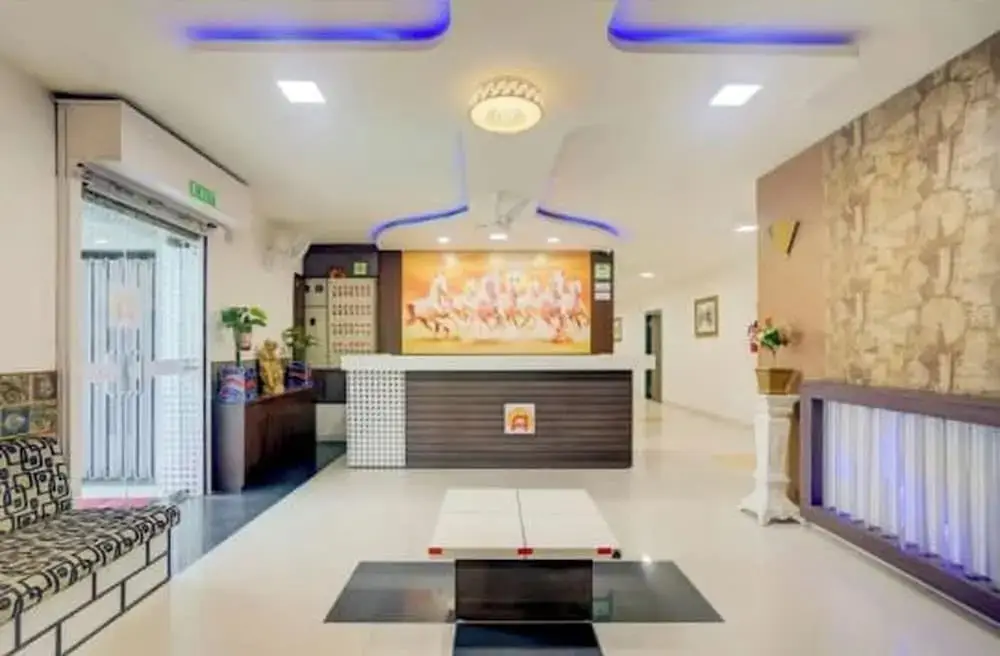 Вадодара: Hotel Ayaansh