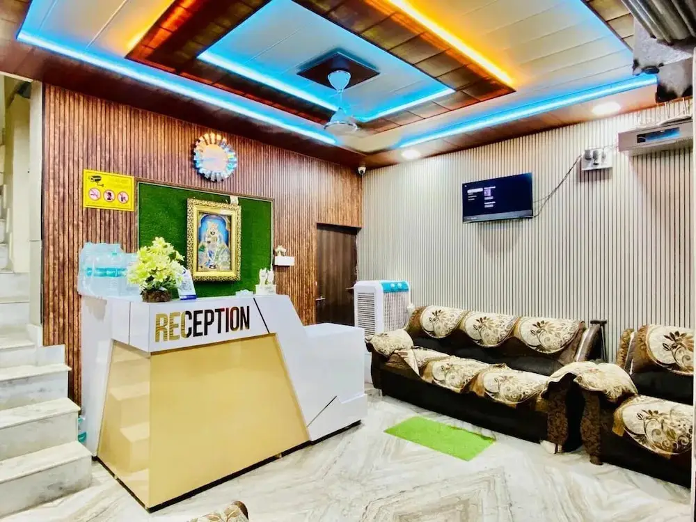 Матхура: The Raman Palace - A Budget Hotel