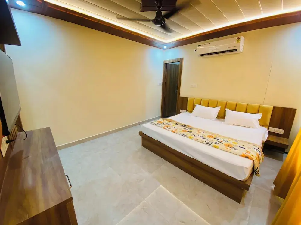 Матхура: The Raman Palace - A Budget Hotel