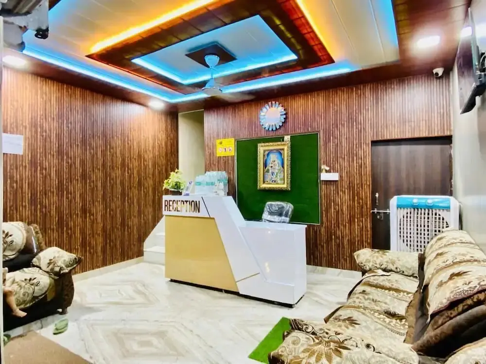 Матхура: The Raman Palace - A Budget Hotel