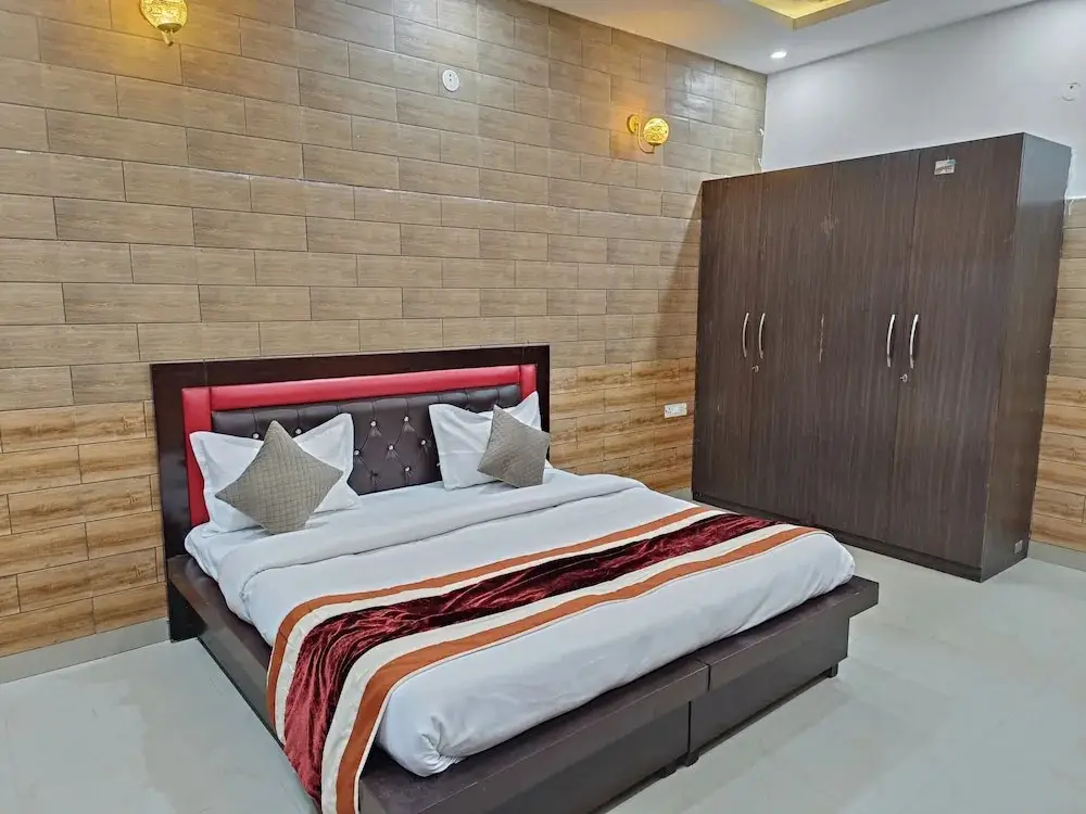 Swastika Homes Near Wave City Center Noida — фото 1