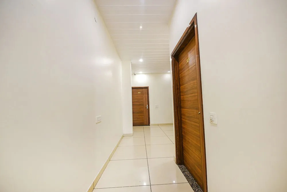 Амритсар: Fabhotel Savera Park