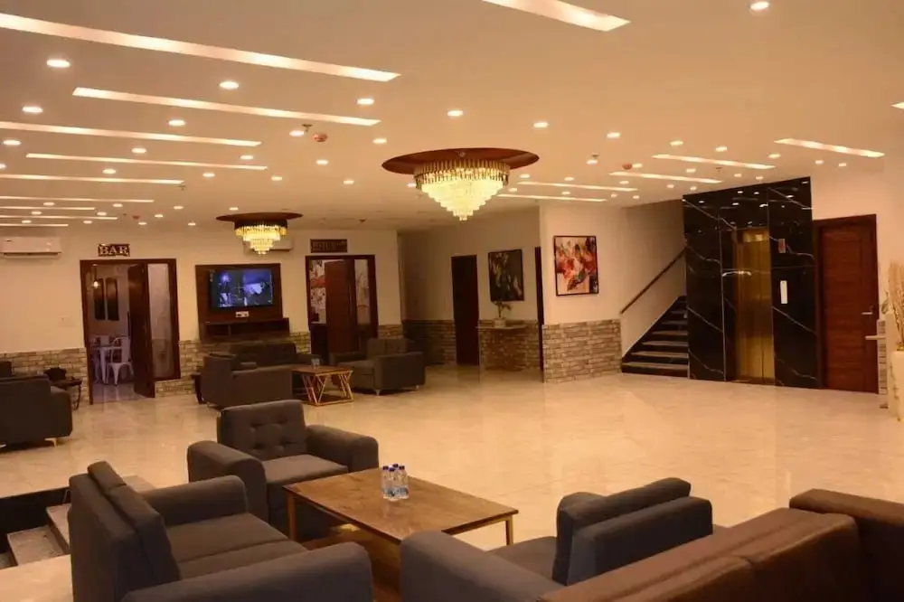 Кангра: Hotel Reem