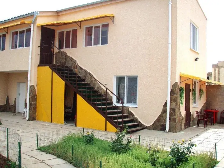 Заозерное: Oazis Guest House