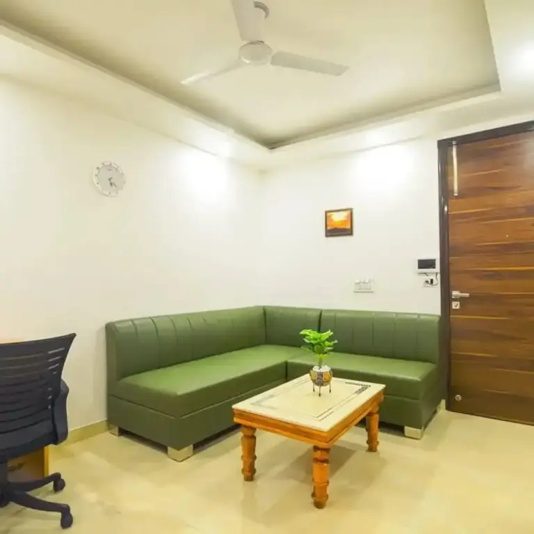 Гуруграм: Cyber Hub Retreat Near Global Foyer