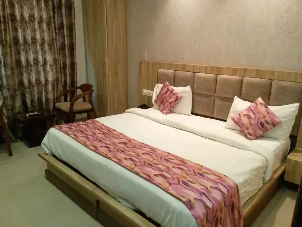 Панчкула: Hotel Glass INN