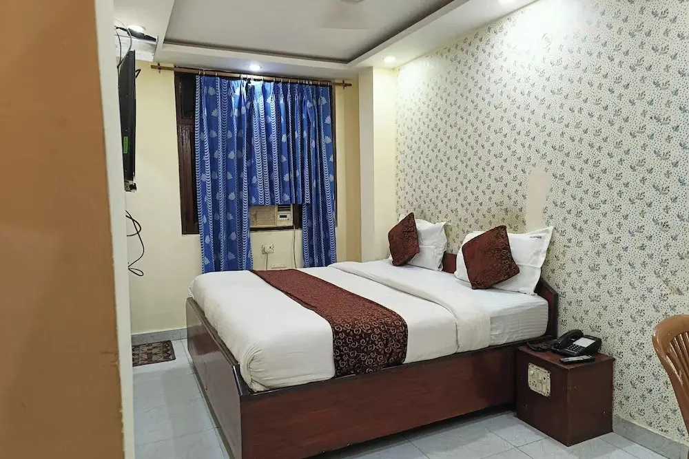 Hotel Shree Sai Dham Near New Delhi Railway Station, Paharganj — фото 1
