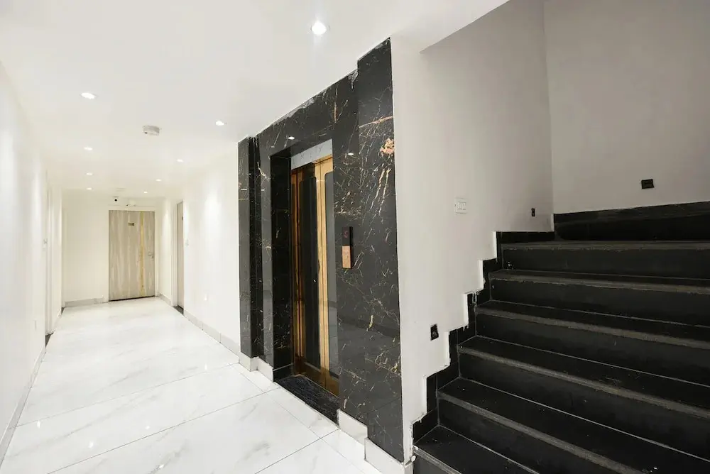 Нью-Дели: Fabhotel Luxury Inn Adarsh Nagar