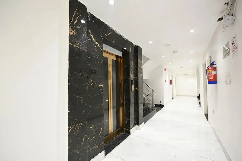 Нью-Дели: Fabhotel Luxury Inn Adarsh Nagar