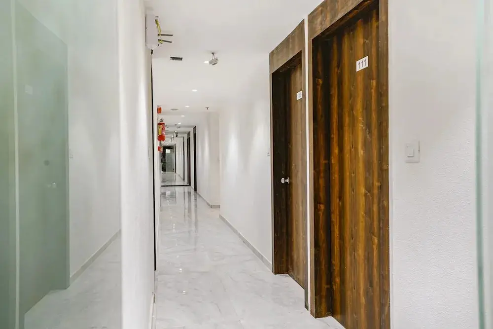 Сурат: Fabhotel Rose Palace