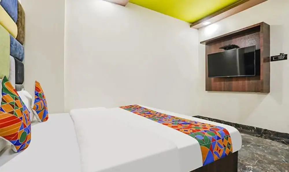 Мумбаи: Fabexpress Versova Residency