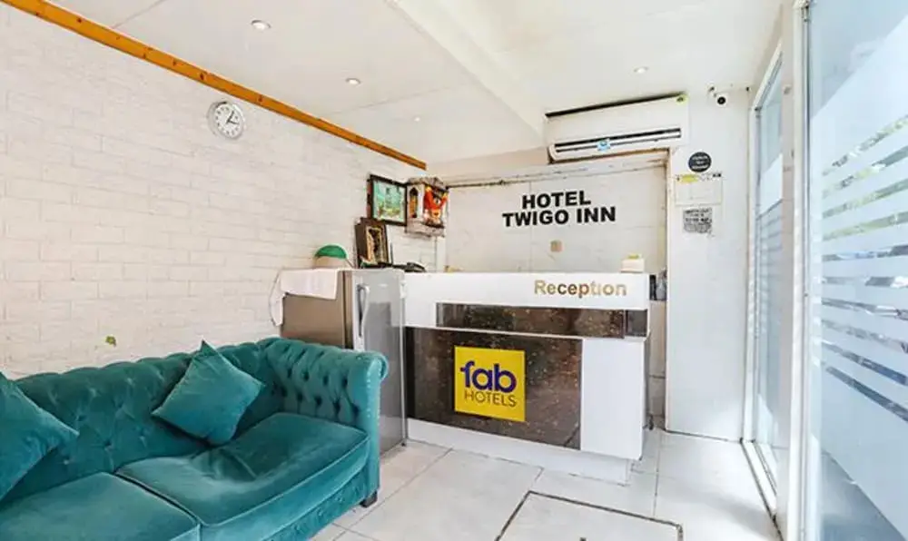 Мумбаи: Fabexpress Versova Residency