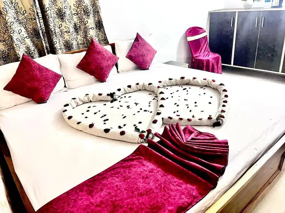 Hotel Meera Dham — фото 1