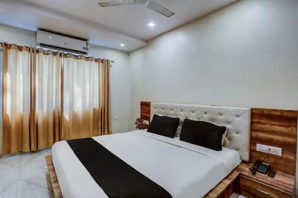 Варанаси: Hotel Sai Palice