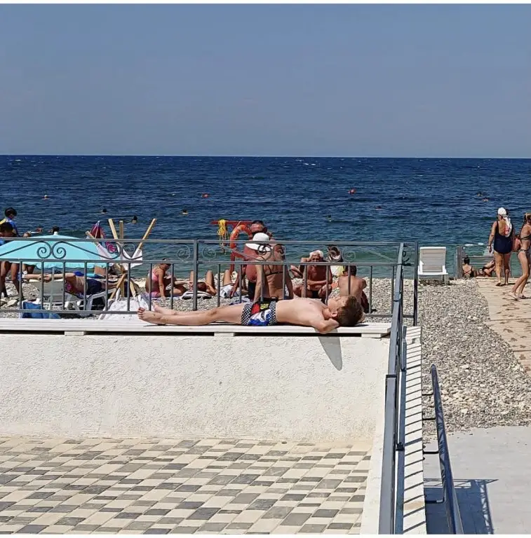 Севастополь: Апартаменты Море по Колено