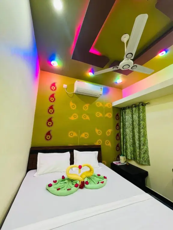 Гарудешвар: Shree keshrinandan home stay