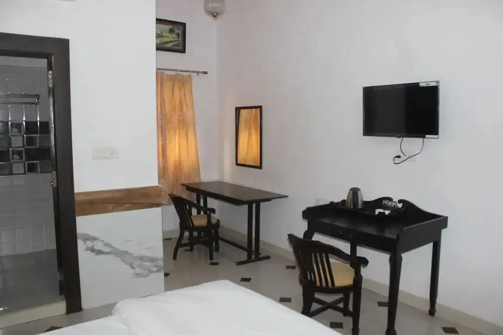 Удаипур: hotel lasani inn