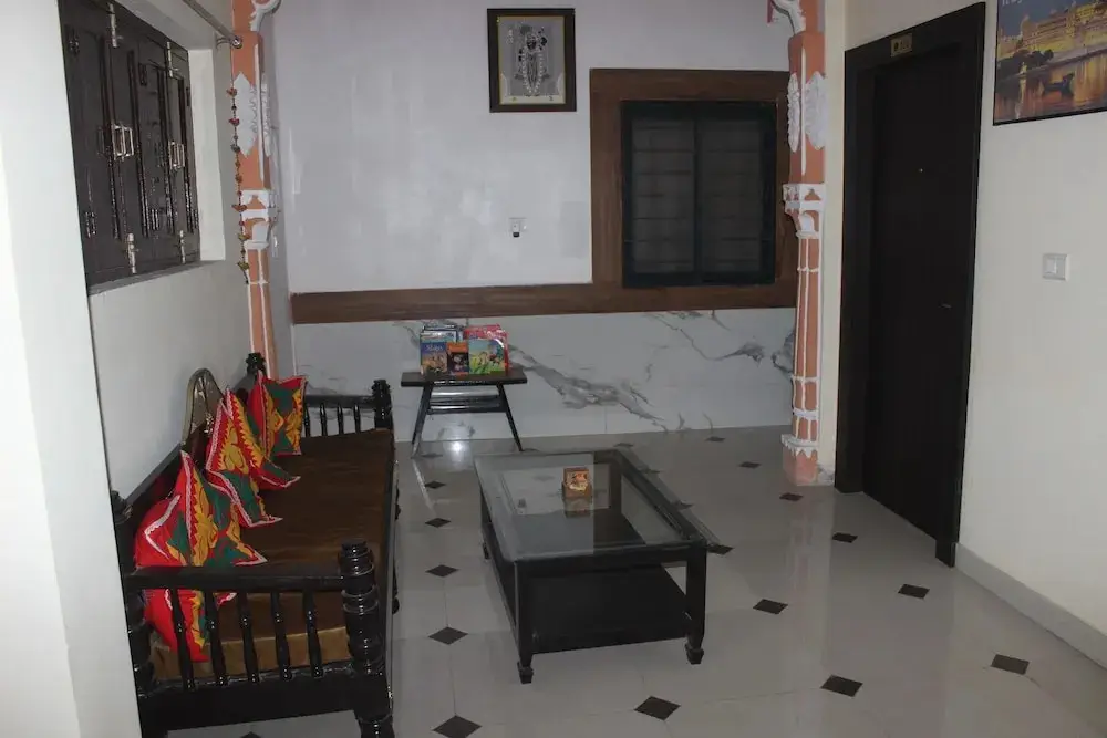 Удаипур: hotel lasani inn
