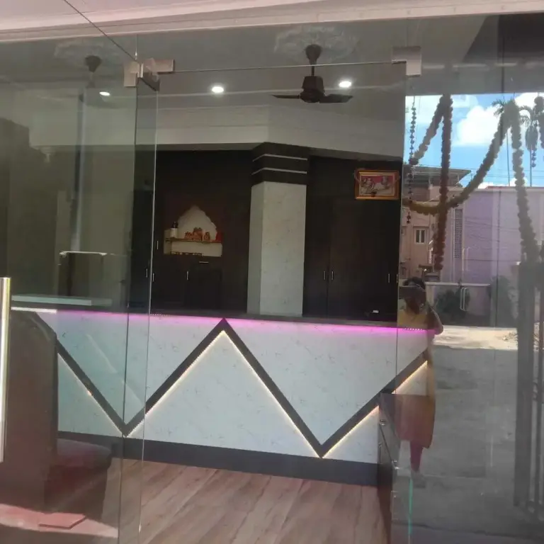 Колката: Duniya Guest House Kasba
