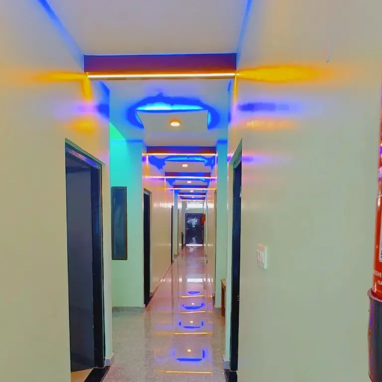 Айодхья: Saryu Lodge