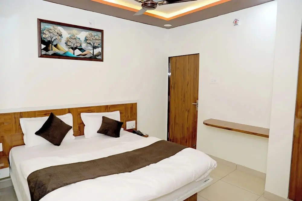 Нагаур: Radhe Krishna Hotel and Restaurant