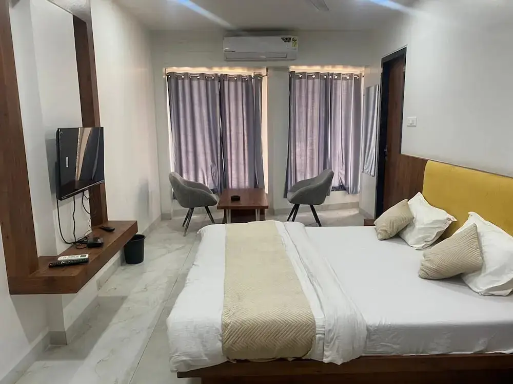 Hotel Suraj — фото 1