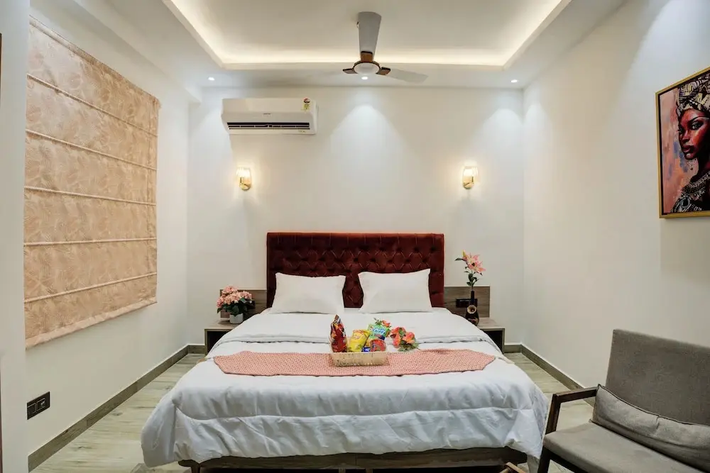 Большая Нойда: Amaltaash by Sandane Homes