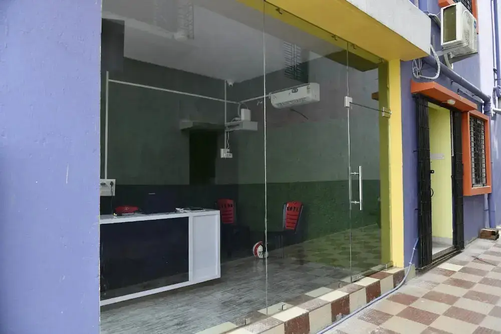 Колката: MM Hotel and Service Apartment