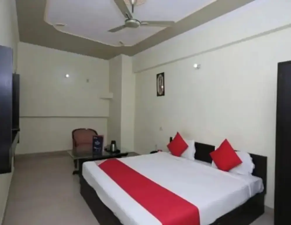 Hotel S K Palace — фото 1