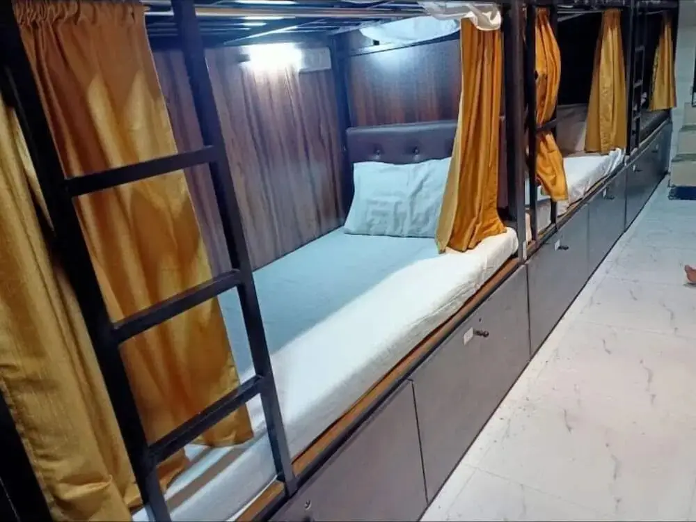 Мумбаи: Golden View Dormitory