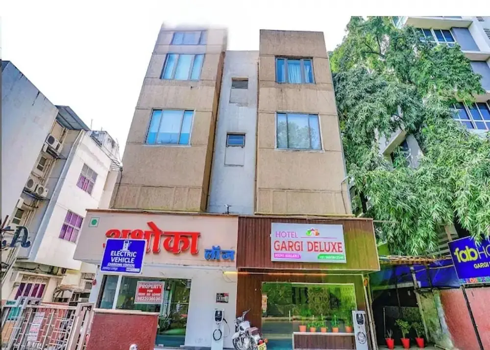 Hotel Gargi Deluxe — фото 1