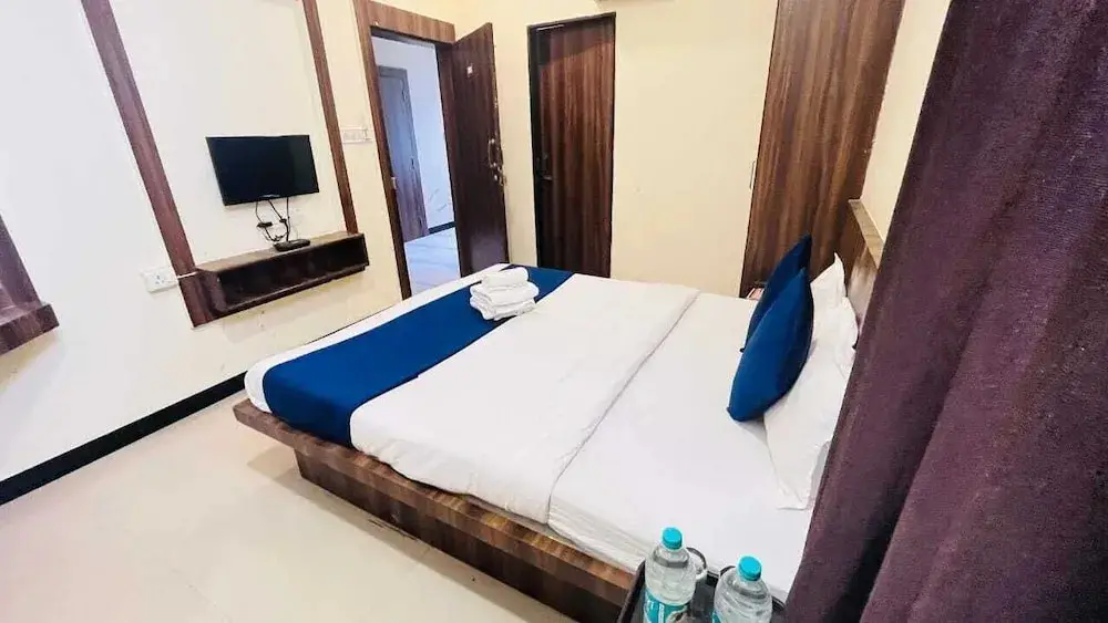 Hotel  Ashoka Palace — фото 1