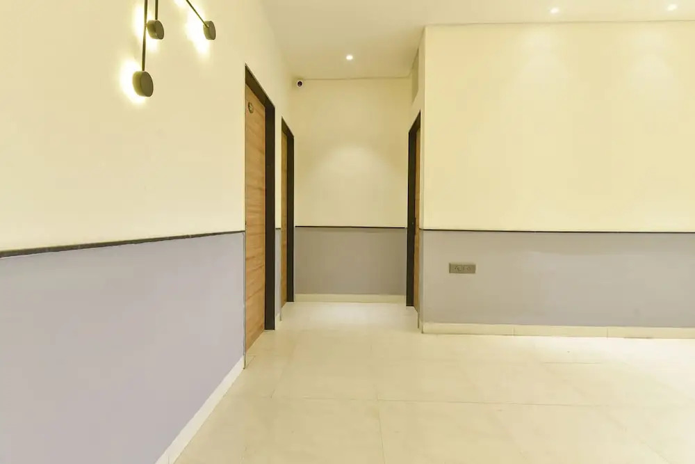 Индаур: Fabhotel Kesar