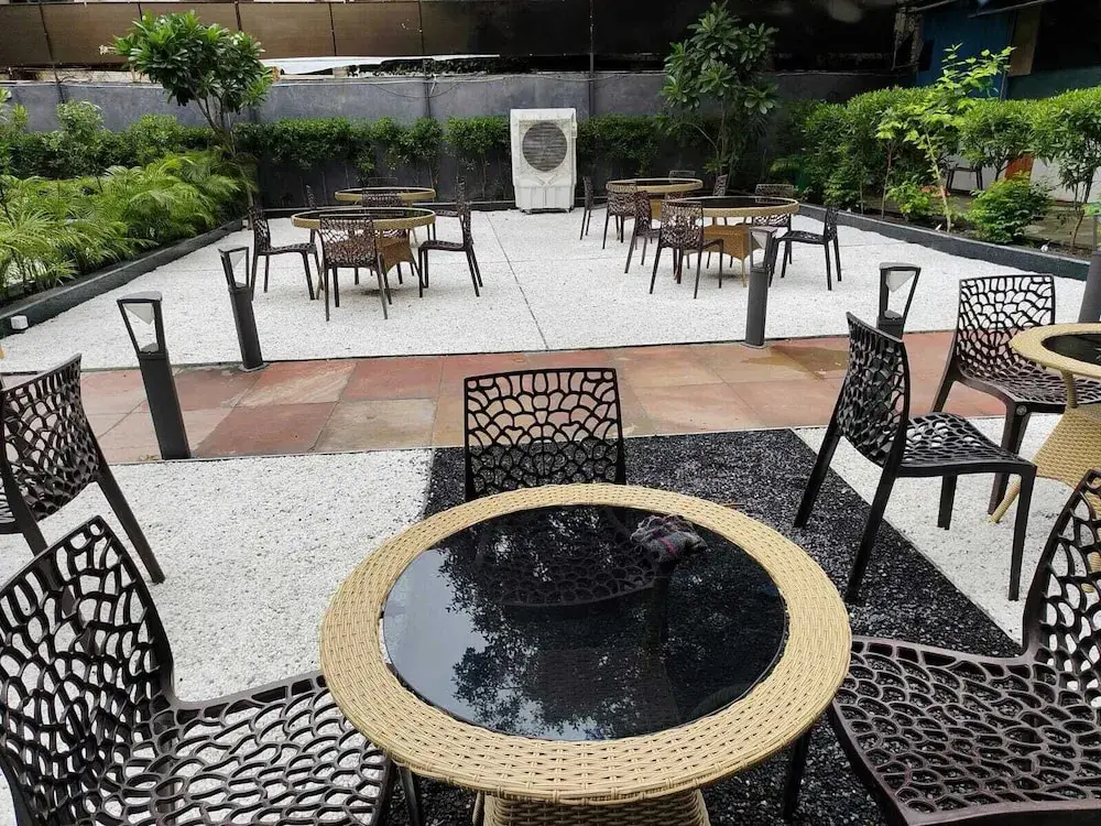 Нью-Дели: Rivaz Hotel And Restaurant