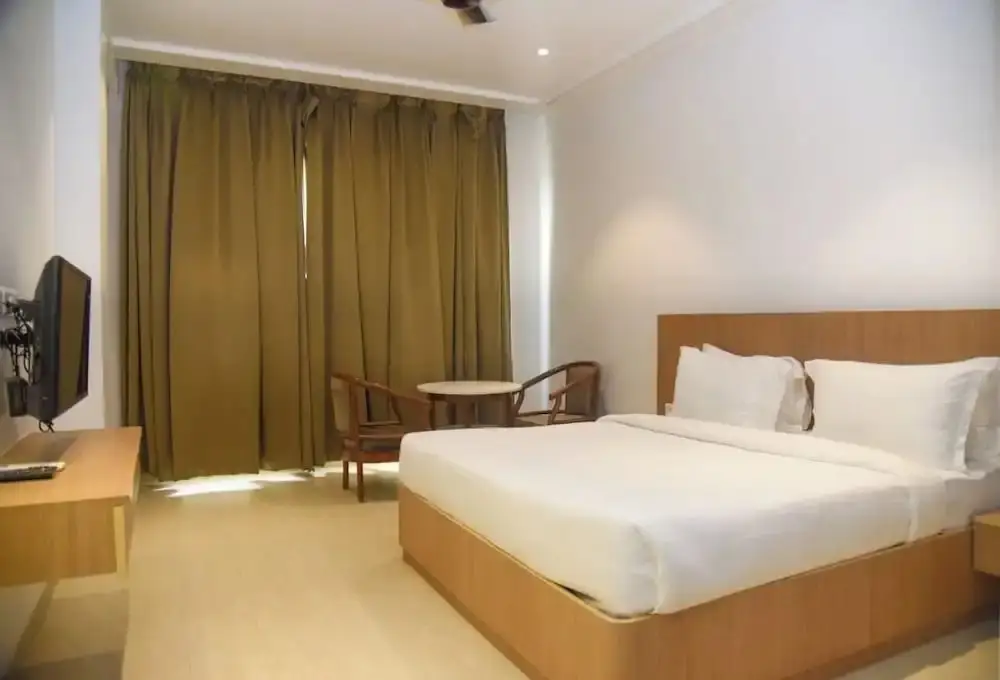 Лакхнау: Maa Kripa Hotel & Banquets