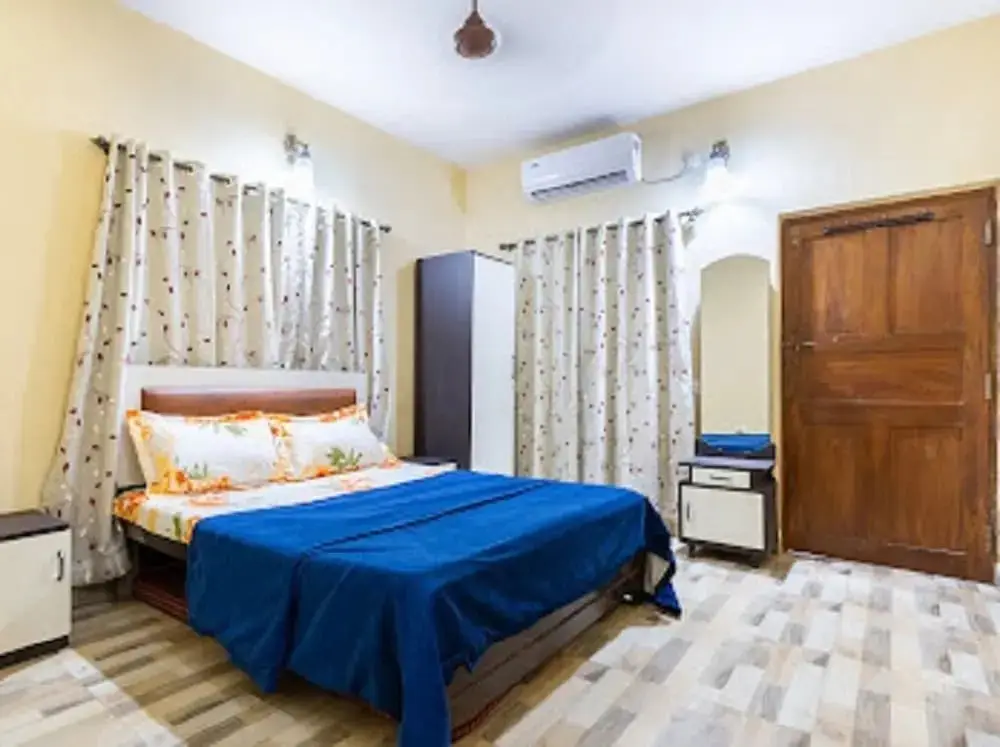 Анджуна: Colors Guest House