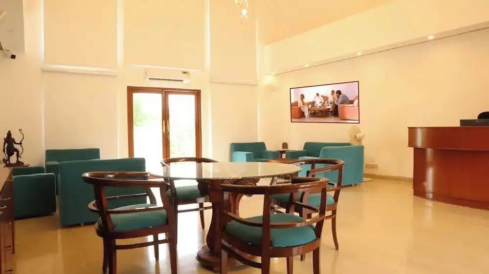 Читракут: Arogyadham Swasthya Kutir